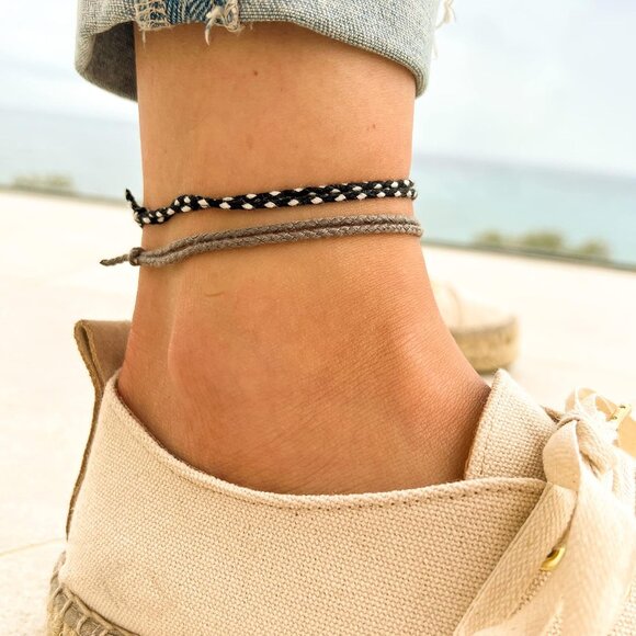 Adjustable Handcrafted Bohemian Ankle Bracelets - Perfect Summer Accessories - Picture 3 of 5
